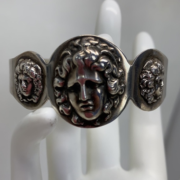 Stunning Art Nouveau sterling cherub bracelet - Picture 2 of 15